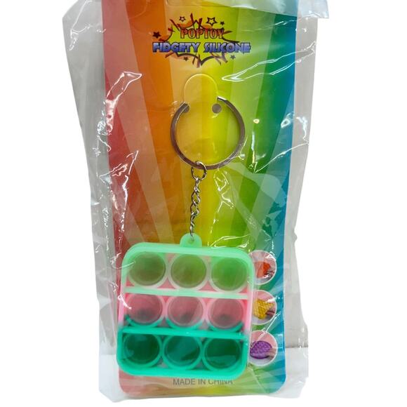 New PopToy Fidgety Silicone Green Pink Keyring Key Chain - Picture 1 of 5